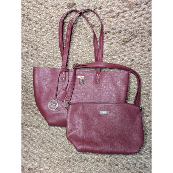 BCBG Paris Red Pebbled Faux Leather Open Shoulder Tote Bag & Crossbody Bag - Picture 1 of 16